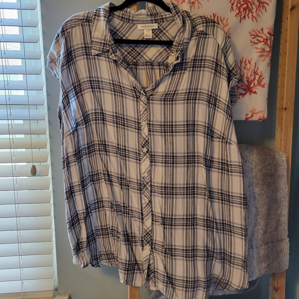 Motherhood Maternity Tee